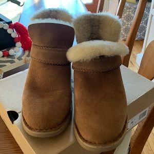 Ugg boots size 7.5